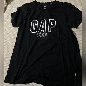 gap logo shirt
